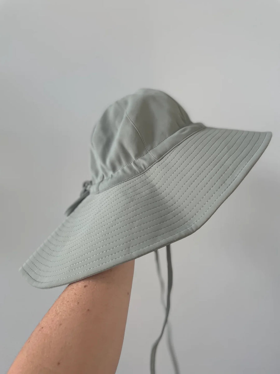 Water Bucket Hat – Mini + Mauve