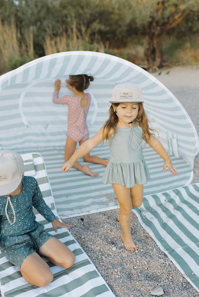 Oversized Beach Pop up Tent